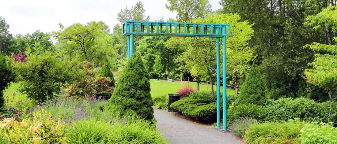 Hawthorne Gardens Pergola 