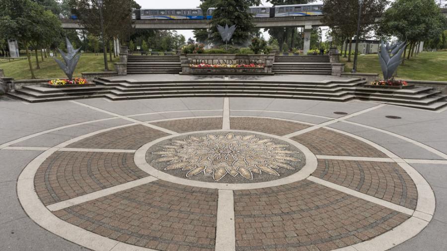 Glen Andersen - Pebble Mosaics