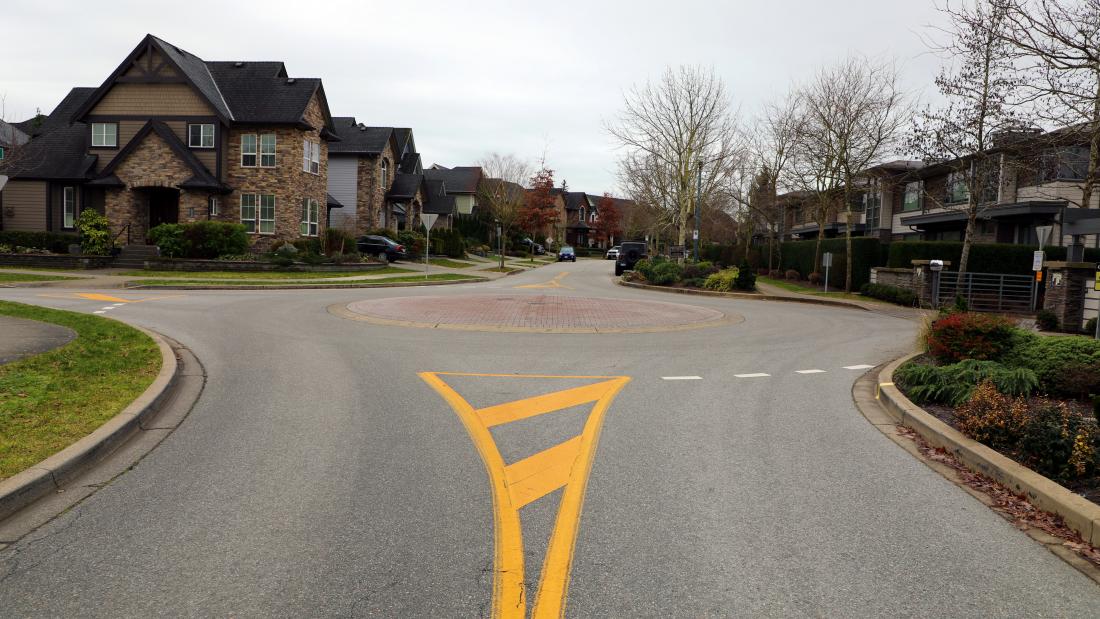 traffic circle with no vegetation