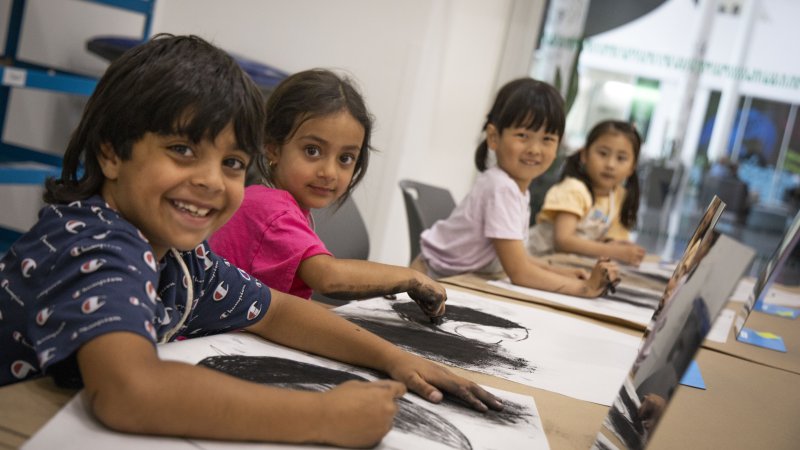 children drawing